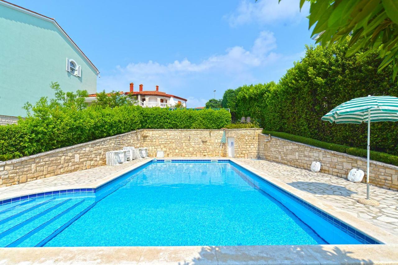 Pool Apartments 624 Pola Esterno foto